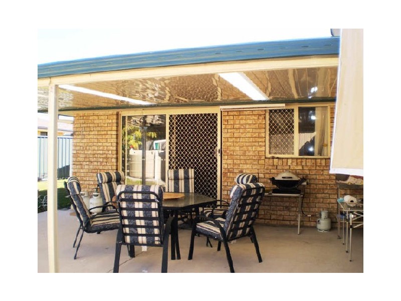 17 Newport Circuit, Sandstone Point QLD 4511