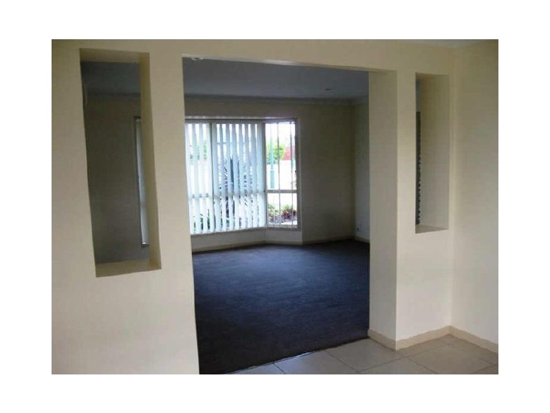 12 Cremorne Court, Sandstone Point QLD 4511