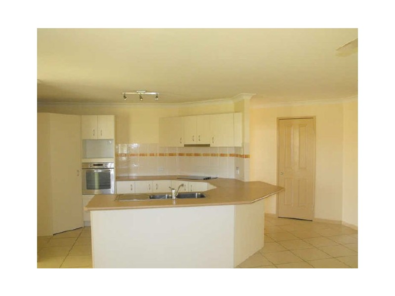 12 Cremorne Court, Sandstone Point QLD 4511