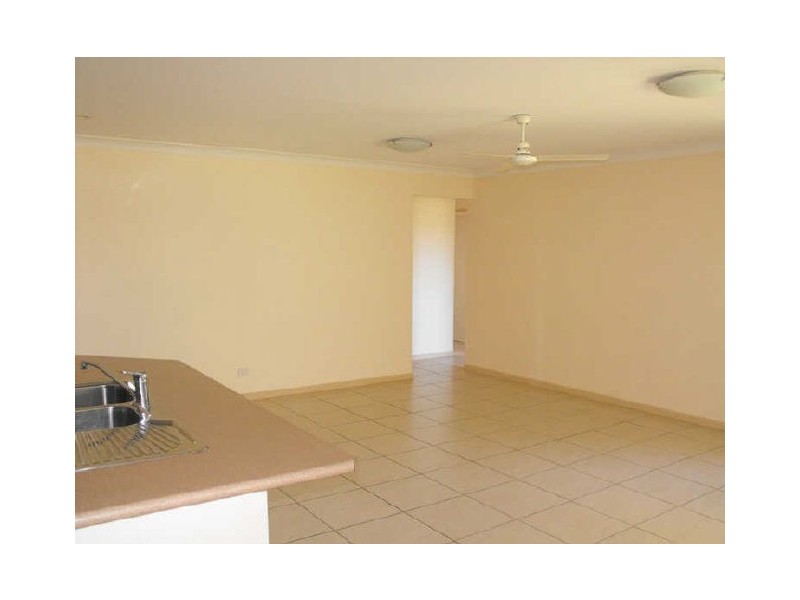 12 Cremorne Court, Sandstone Point QLD 4511