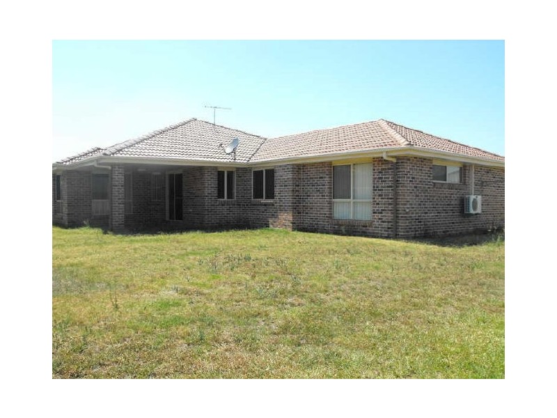 12 Cremorne Court, Sandstone Point QLD 4511