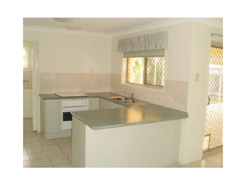 22 Mossman Way, Sandstone Point QLD 4511
