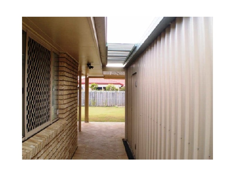 22 Mossman Way, Sandstone Point QLD 4511