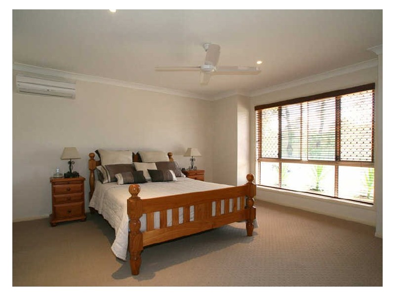 36 Kooringal Way, Sandstone Point QLD 4511