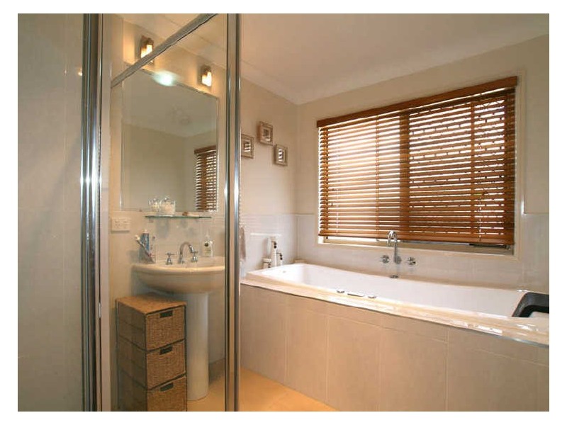 36 Kooringal Way, Sandstone Point QLD 4511