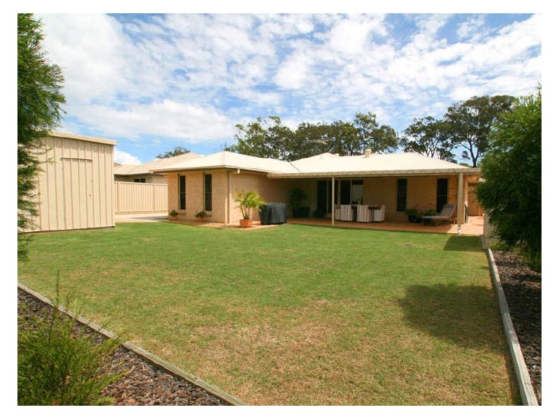36 Kooringal Way, Sandstone Point QLD 4511