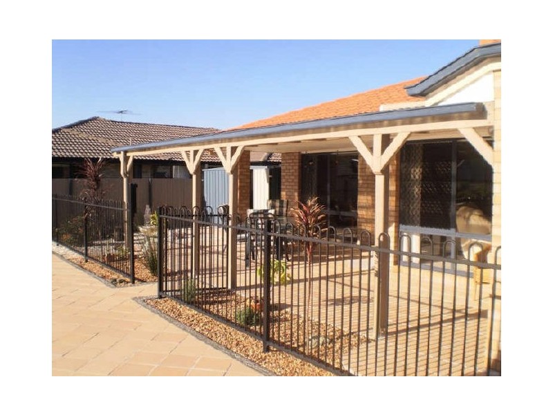 6 Dunwich Court, Sandstone Point QLD 4511