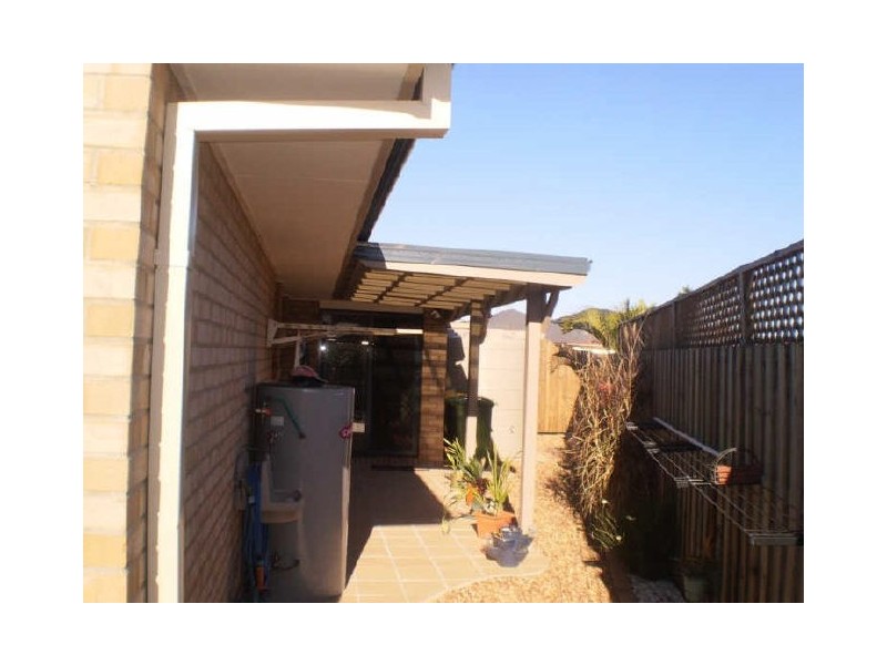 6 Dunwich Court, Sandstone Point QLD 4511