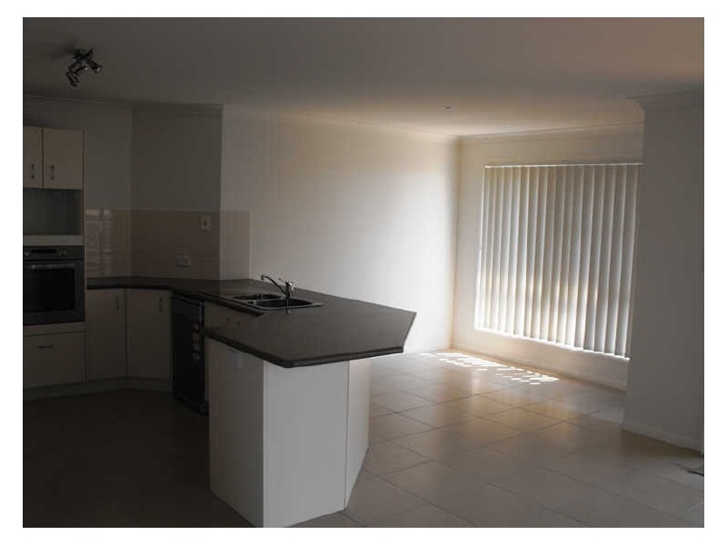 Sandstone Point QLD 4511