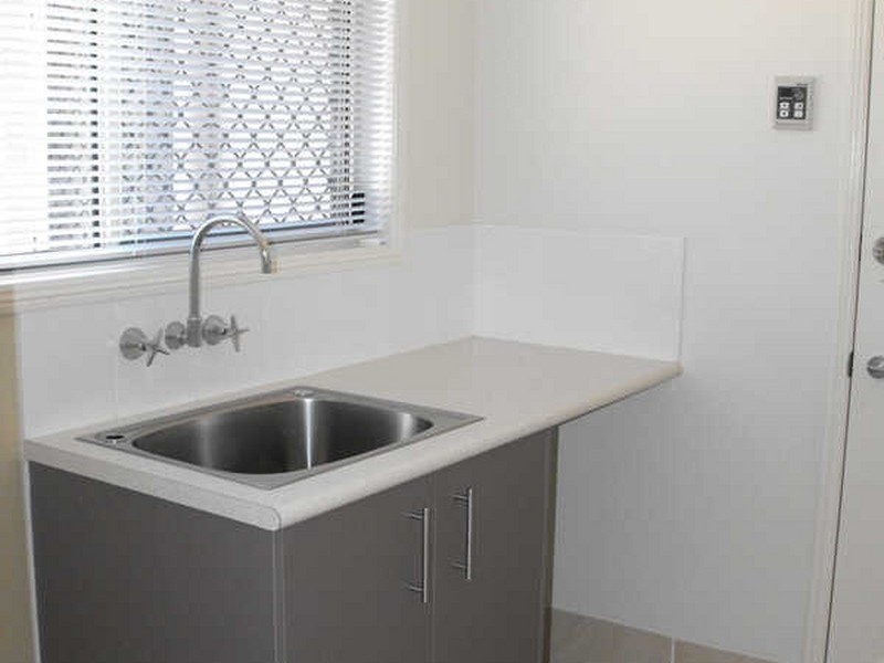 5 Dunwich Court, Sandstone Point QLD 4511