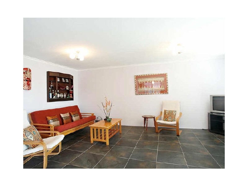 74 Bestmann Road East, Sandstone Point QLD 4511