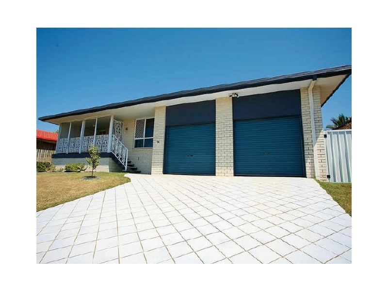 74 Bestmann Road East, Sandstone Point QLD 4511