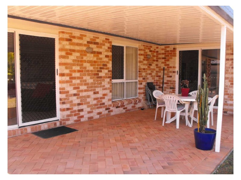 12 Tallow Court, Sandstone Point QLD 4511