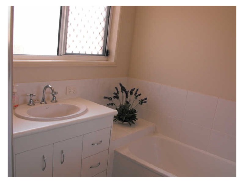 12 Tallow Court, Sandstone Point QLD 4511