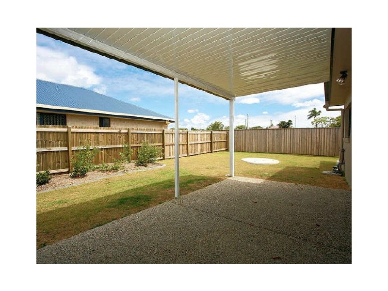 56 Sandheath Place, Sandstone Point QLD 4511