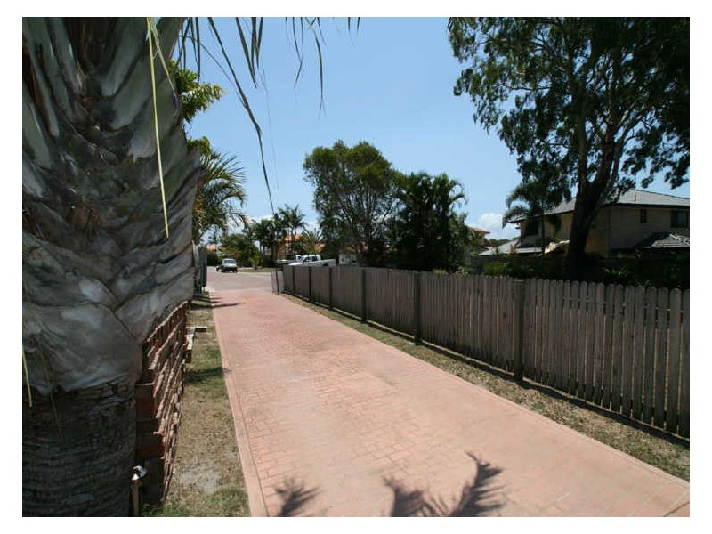 19 Ardel Place, Sandstone Point QLD 4511