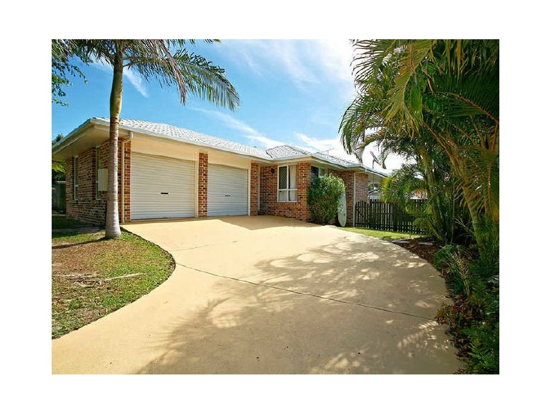 132 Bestmann Road East, Sandstone Point QLD 4511