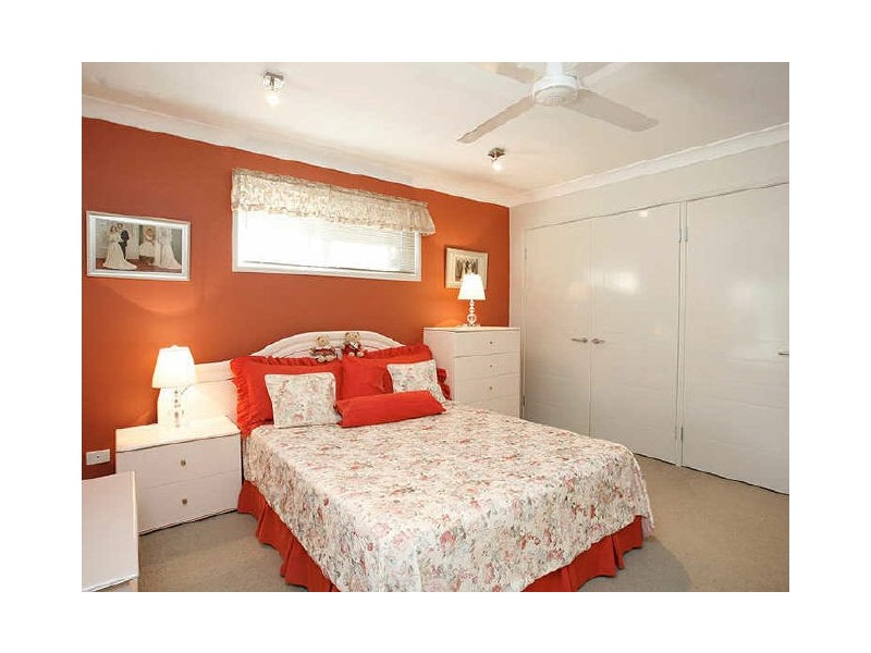 4 Bondi Court, Sandstone Point QLD 4511