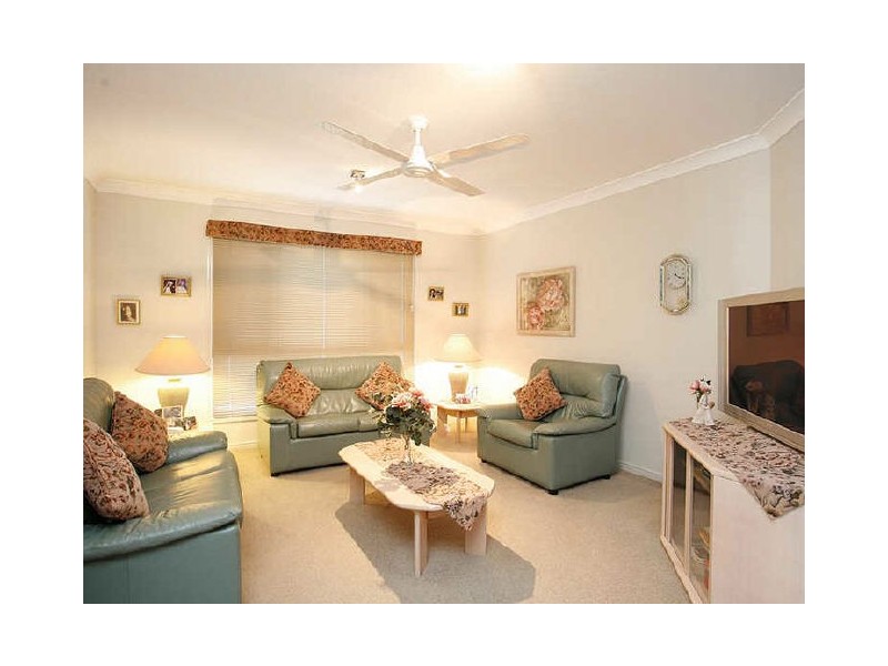 4 Bondi Court, Sandstone Point QLD 4511