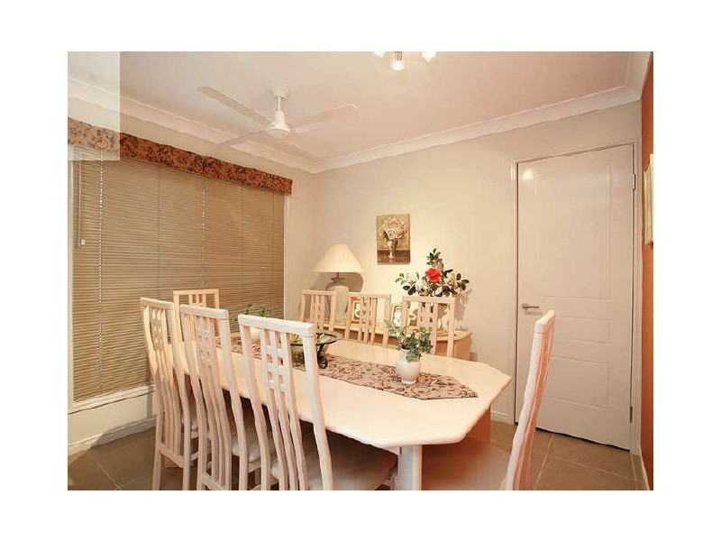 4 Bondi Court, Sandstone Point QLD 4511