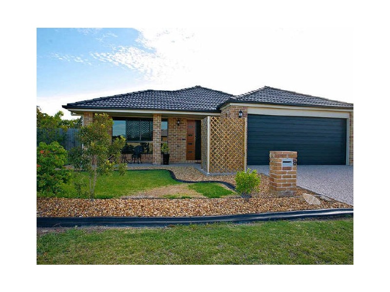 8 Bondi Court, Sandstone Point QLD 4511