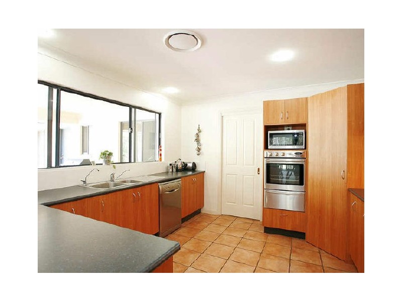 4 Albatross Court, Banksia Beach QLD 4507
