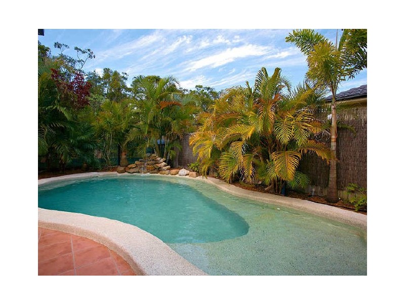 4 Albatross Court, Banksia Beach QLD 4507