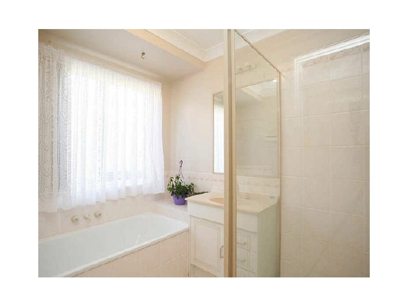 3 Sunbrite Court, Sandstone Point QLD 4511