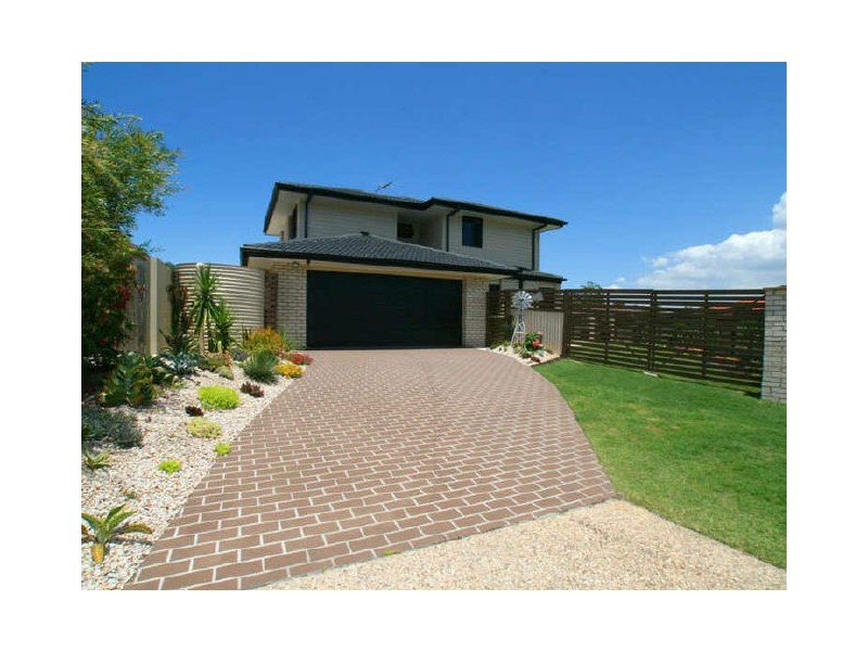 2 Bondi Court, Sandstone Point QLD 4511