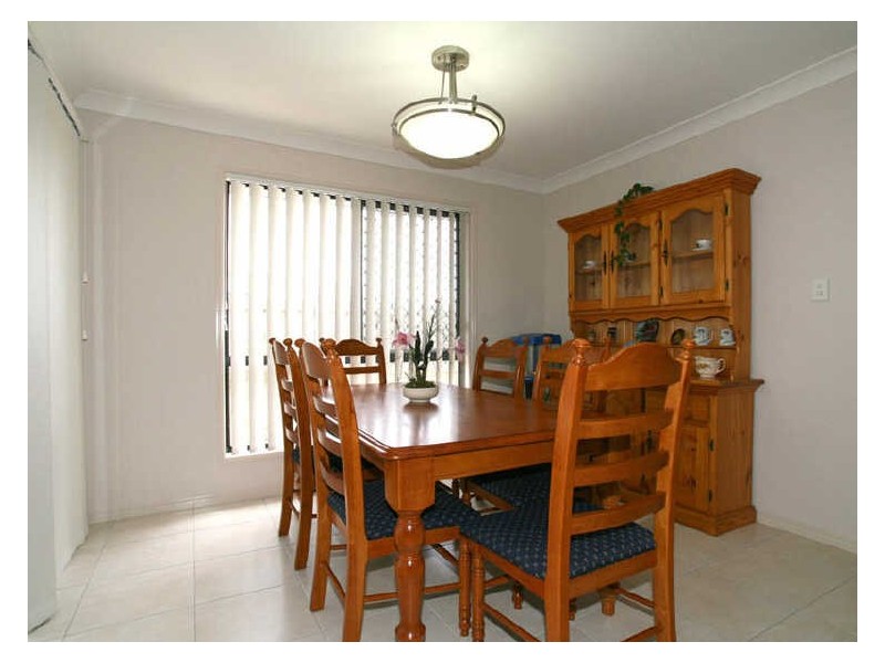 20 Middle Cove Court, Sandstone Point QLD 4511