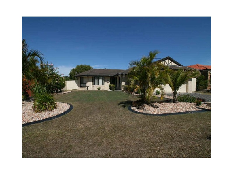 7 Coogee Place, Sandstone Point QLD 4511