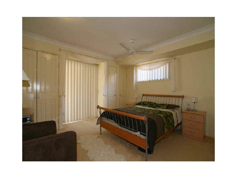 7 Coogee Place, Sandstone Point QLD 4511