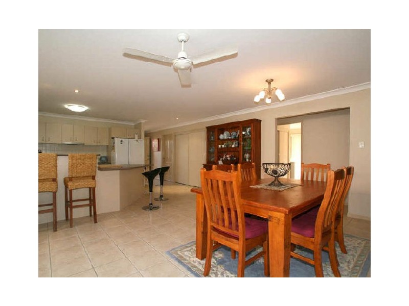 38 Corrimal Place, Sandstone Point QLD 4511