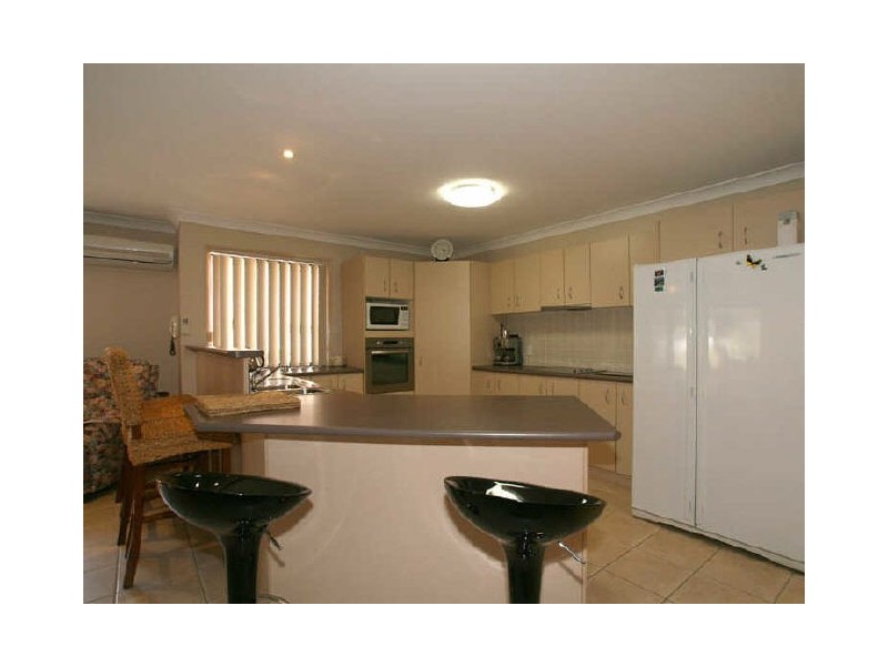 38 Corrimal Place, Sandstone Point QLD 4511