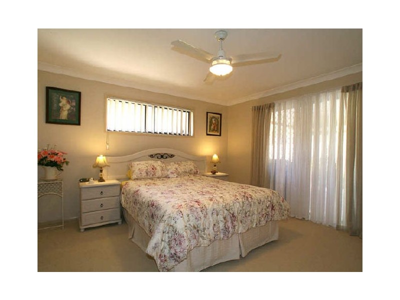 38 Corrimal Place, Sandstone Point QLD 4511