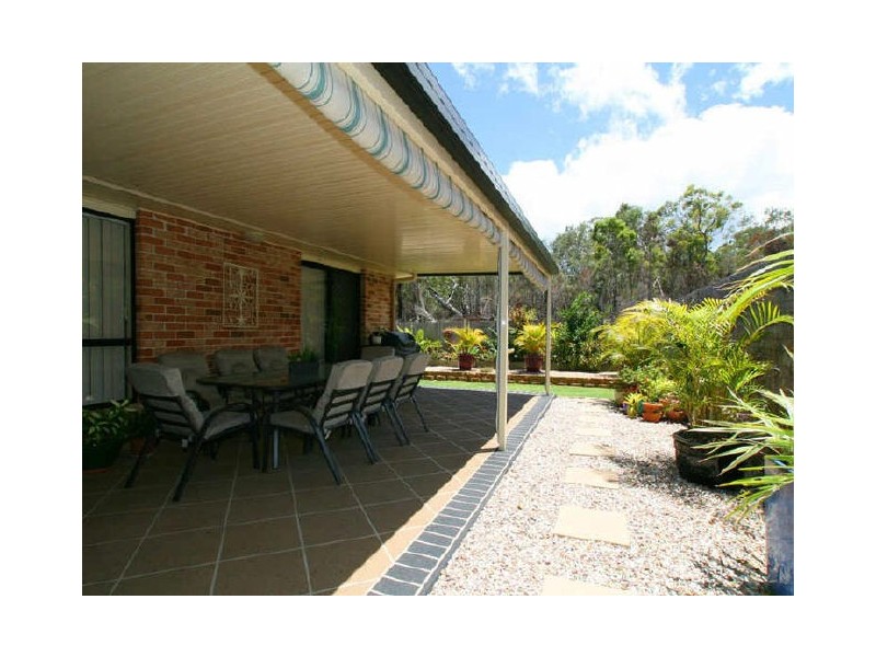 38 Corrimal Place, Sandstone Point QLD 4511