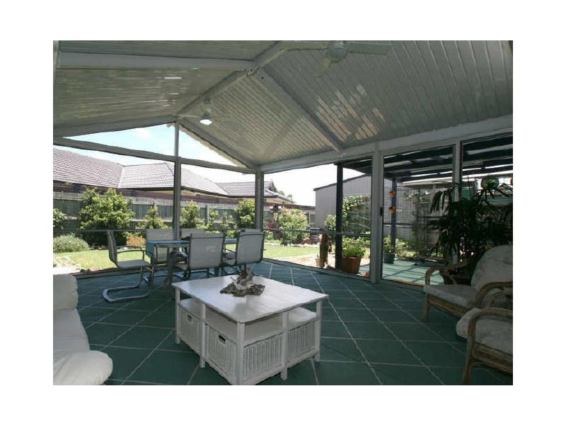 2 Collaroy Street, Sandstone Point QLD 4511