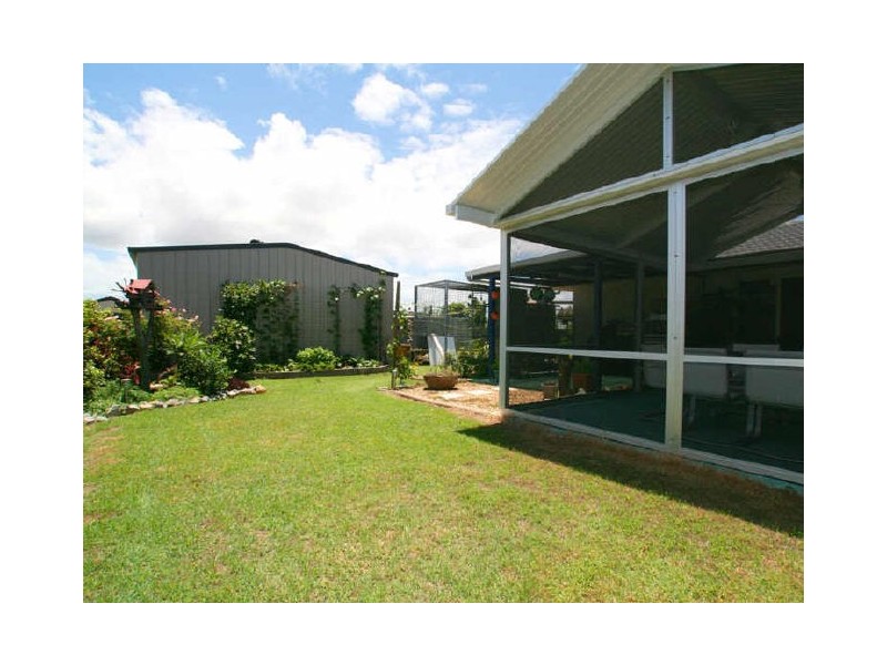 2 Collaroy Street, Sandstone Point QLD 4511