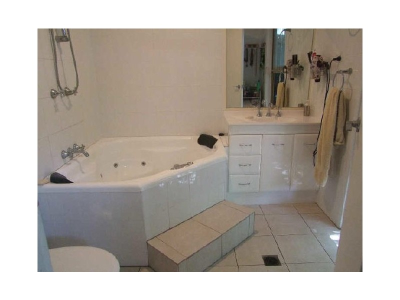 27 Fairway Avenue, Woorim QLD 4507