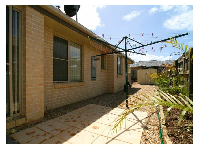 27 Reeders Street, Sandstone Point QLD 4511