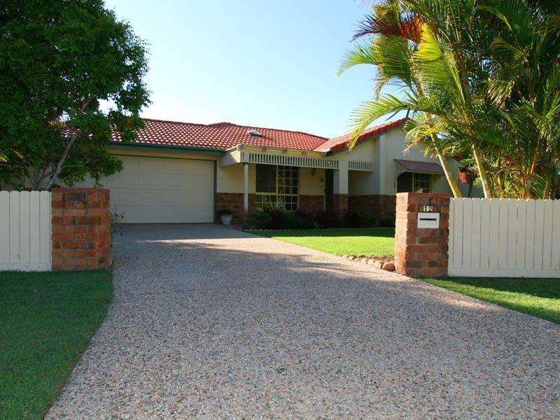 12 Queenscliff Court, Sandstone Point QLD 4511