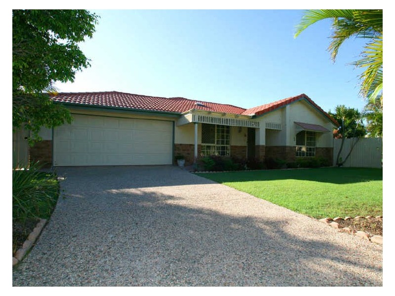 12 Queenscliff Court, Sandstone Point QLD 4511