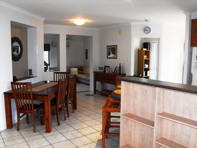 16 Scarborough Court, Sandstone Point QLD 4511