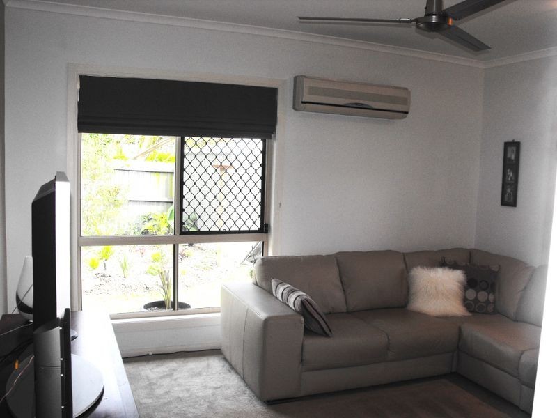 16 Scarborough Court, Sandstone Point QLD 4511