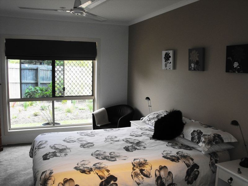 16 Scarborough Court, Sandstone Point QLD 4511