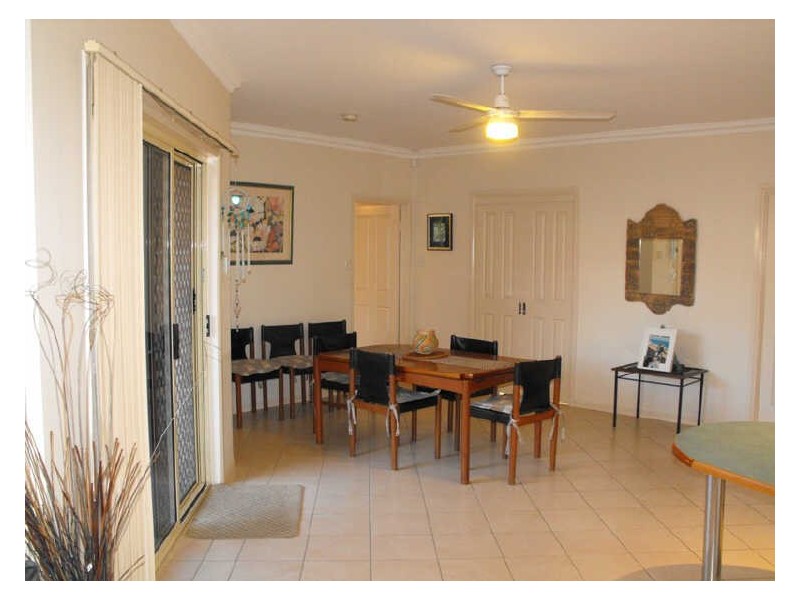 17 Carpenter Way, Sandstone Point QLD 4511