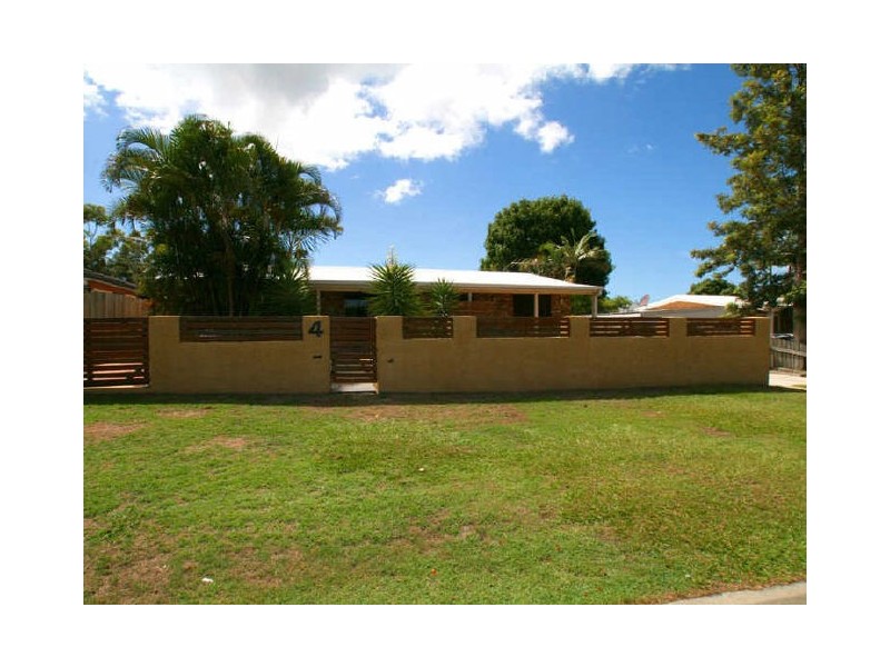 4 Keala Court, Banksia Beach QLD 4507