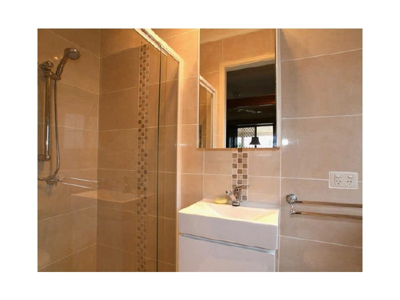 4 Keala Court, Banksia Beach QLD 4507