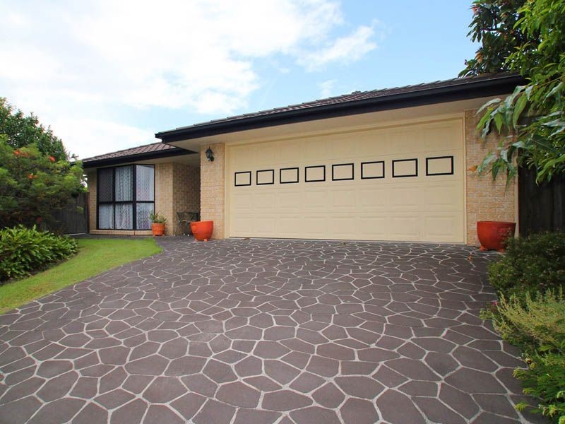 19 Monavale Court, Sandstone Point QLD 4511