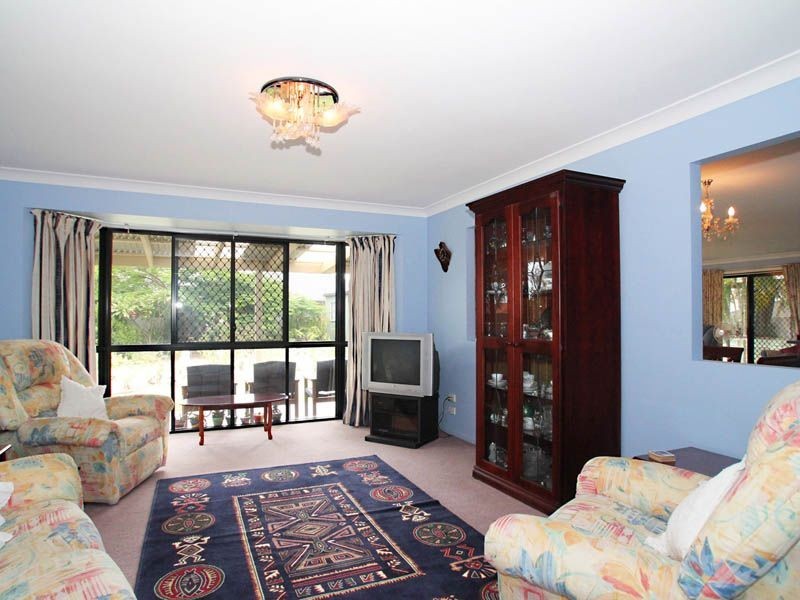 19 Monavale Court, Sandstone Point QLD 4511